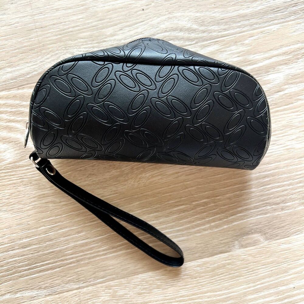 Oakley Women's Zippered Sunglasses Case